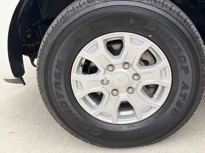 Ford Ranger XLS AT 2017 Trắng 13 vạn