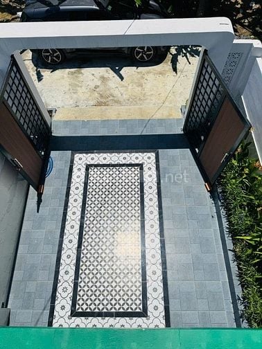 Nhà mới xây gần chợ Mỹ Hạnh Nam Nội thất như hình, SHR