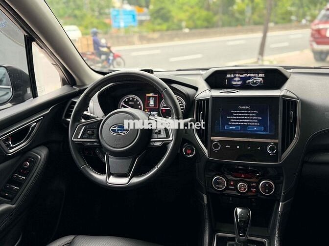 Subaru Forester 2.0 iL 2023 bán xả anh chị lh
