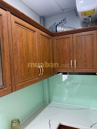 Cho thuê nhà ngõ Núi Trúc, Ba Đình, ngõ rộng ô tô đỗ cửa 