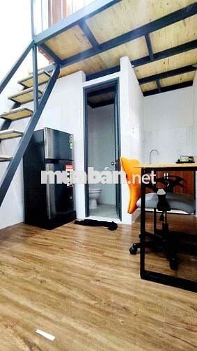 PHÒNG GÁC CAO 2M - FULL NỘI THẤT - NGAY HOÀNG HOA THÁM