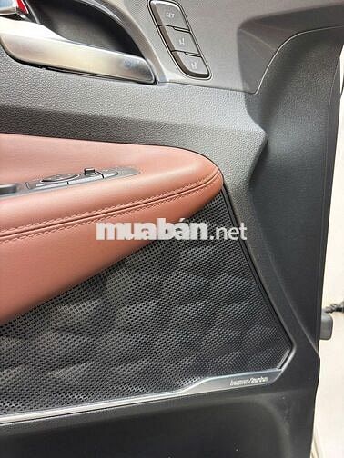 Xe Hyundai SantaFe Cao cấp 2.2L HTRAC 2021