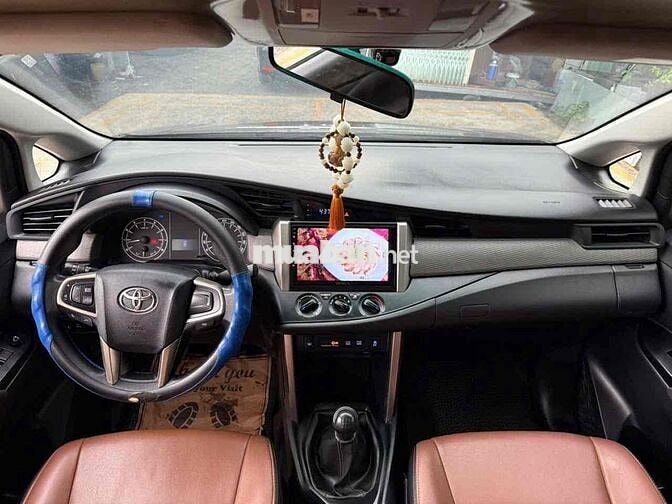 Toyota Innova 2.0E MT 2019 Nâu vàng 98000km