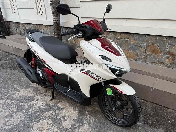 Honda Air Blade 160 2026 Trắng đỏ 700km