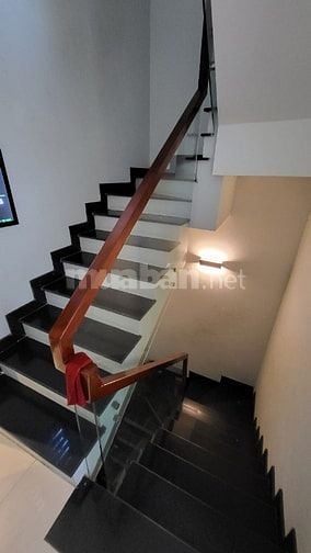 Nhà mặt tiền 304-306 Nguyễn Trãi, P.An Đông (P8 Q5 cũ) 