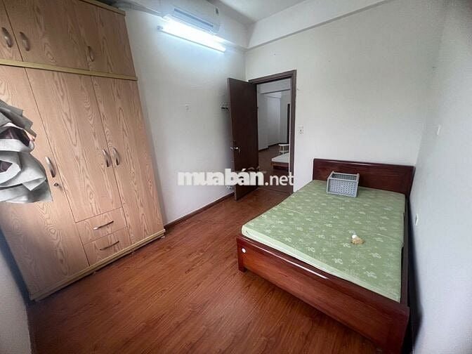 Cho thuê CHCC AZ Sky khu Đô thị Định Công, DT 80m2, 2PN, 2WC