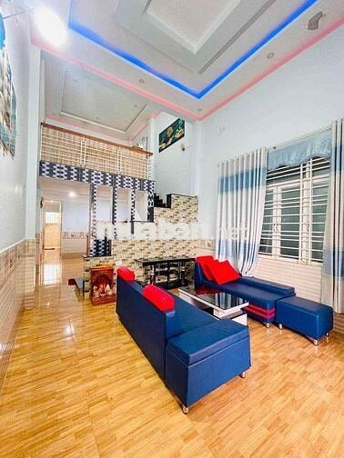 Cho thuê nhà gác lửng full nội thất đường lớn