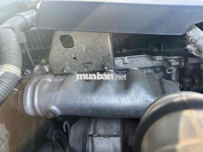 Toyota Fortuner 7 chỗ màu Xám