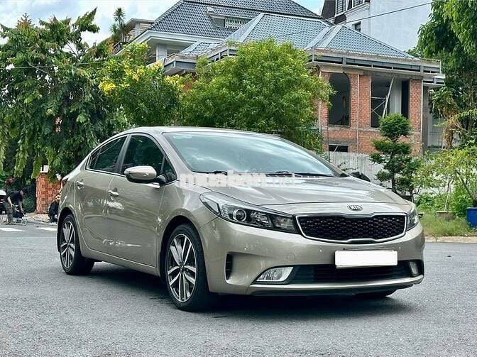 KIA CERATO 1.6AT - GIÁ 31X