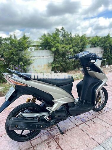 Yamaha Luvias Đen, Bạc