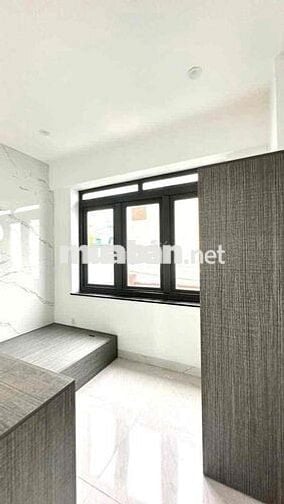 🔥Căn Hộ 2Ph Ngủ - Mới 100% Full NT - Cửa Sổ Lớn - Siêu Thoáng