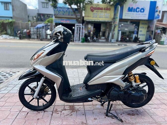 Yamaha Luvias Đen, Bạc