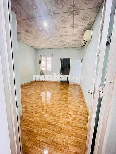 Cho thuê nhà gác lửng full nội thất đường lớn