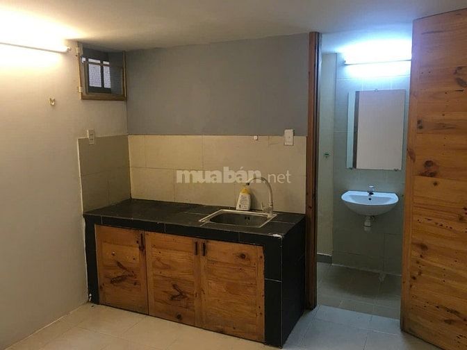 Nhà cho thuê, chân cầu Kênh Tẻ, Hẻm 793 Trần Xuân Soạn, Quận 7