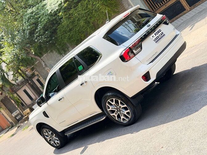 FORD EVEREST TITANIUM BI_TURBO 2 CẦU 4x4 ĐKY 2023