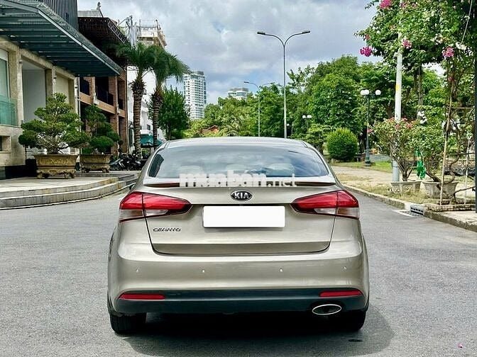 KIA CERATO 1.6AT - GIÁ 31X