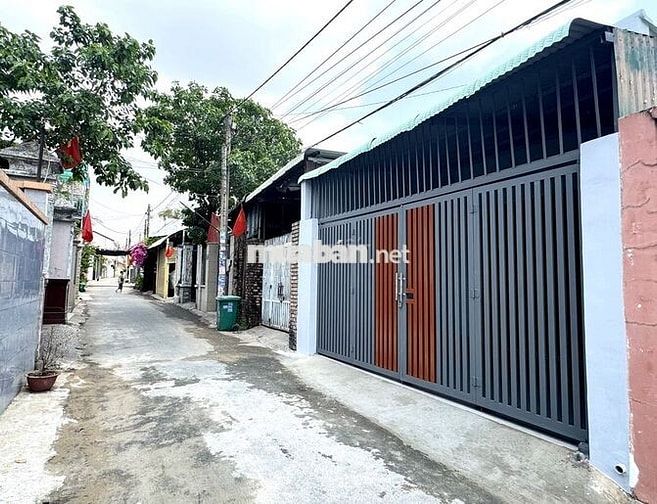 CHO THUÊ NHÀ 130m2,NGAY CHỢ PHÚ THỌ,XE HƠI TRONG NHÀ. CHỈ 5.5 TR.Đ/TH