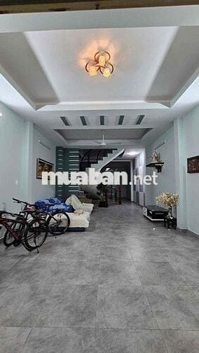 Cho thuê nhà nguyên căn Đường Ba Tơ Q8  📐 Diện tích: 5 × 20 m, 3.5 tấm
