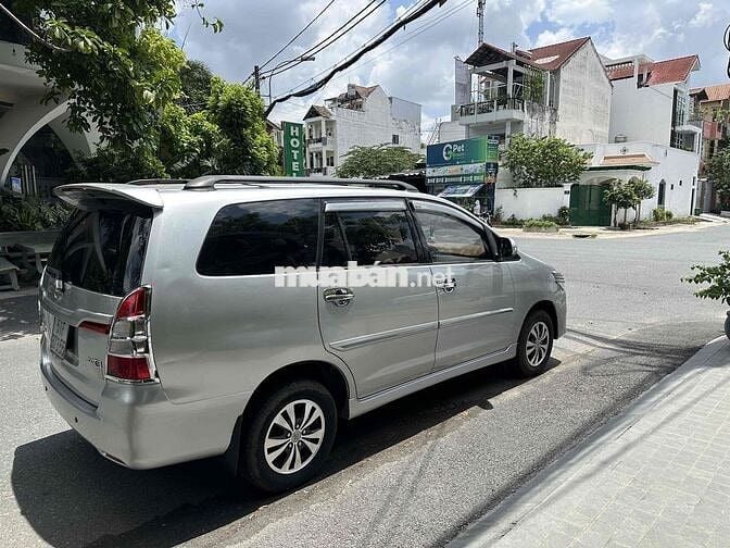 Toyota Innova E 2015 Số sàn Bạc