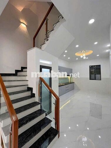 Bán Nhà Mặt Tiền Đường Lê Quyên F4 Q8 xác phạm hùng 