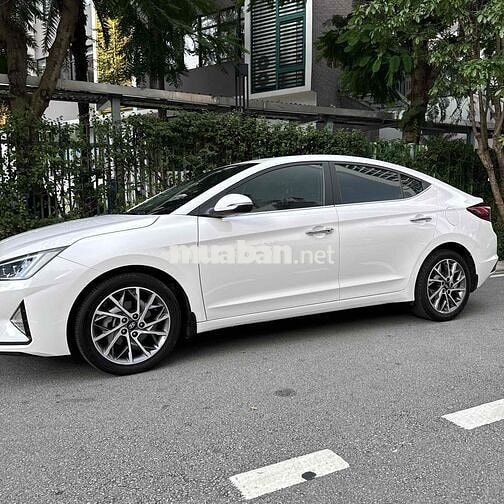 Hyundai Elantra 2.0 GLS bản full Trắng Tự động