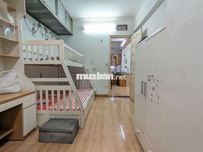 Cho thuê căn hộ khu 7,2ha Vĩnh Phúc, Ba Đình
