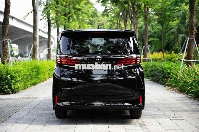 Toyota Alphard 2026 hev, giao ngay