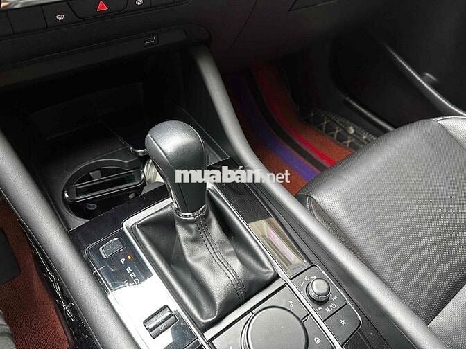Mazda Mazda 3 Luxury 2023 Đỏ 50000 km