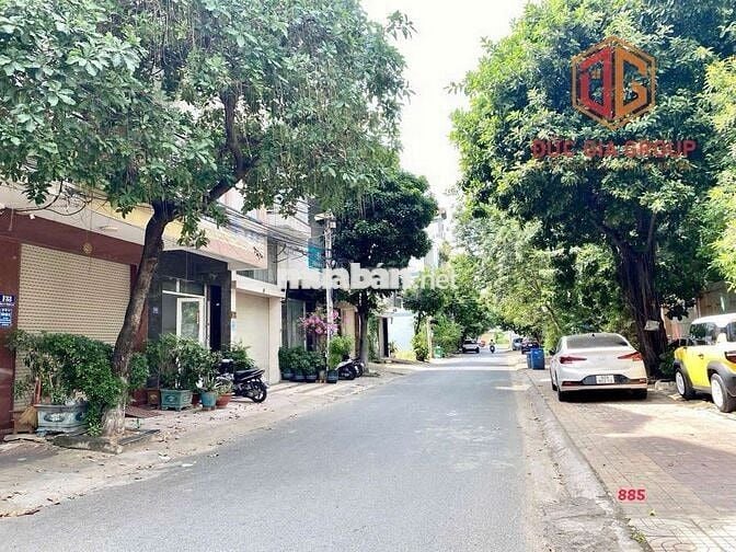 Bán nhà 1 trệt 2 lầu đường D3 khu dân cư D2D