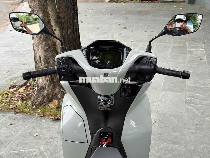 SH160 ABS 2026 4000KM LIKE NEW 99% CHÍNH CHỦ