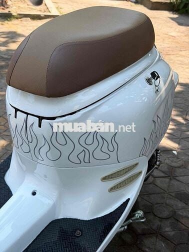 Honda Giorno Xe máy 2 thì Nhật Bản 50cc Trắng