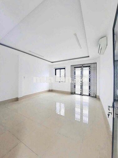 CHỦ GỬI CHO THUÊ NHÀ 3 LẦU MẶT TIỀN ĐƯỜNG NGUYỄN VĂN CỪ - CẦN THƠ