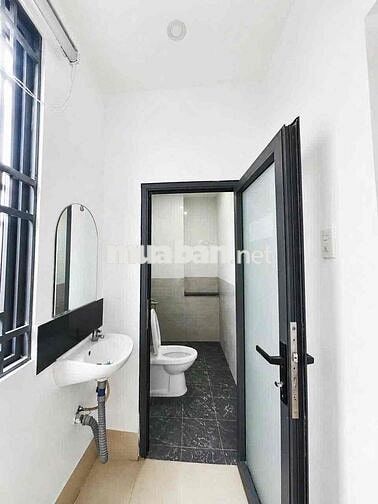 CHỦ GỬI CHO THUÊ NHÀ 3 LẦU MẶT TIỀN ĐƯỜNG NGUYỄN VĂN CỪ - CẦN THƠ