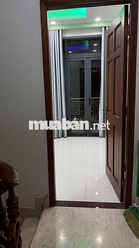 Phòng cho thuê (dành cho nữ) tại trung tâm gò Vấp. Giá 2tr4 và 3tr8