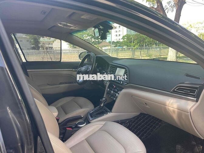 Hyundai Elantra 2019 Đen 57000 km