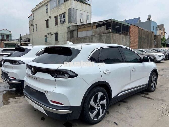 VF8 ECO TRẮNG