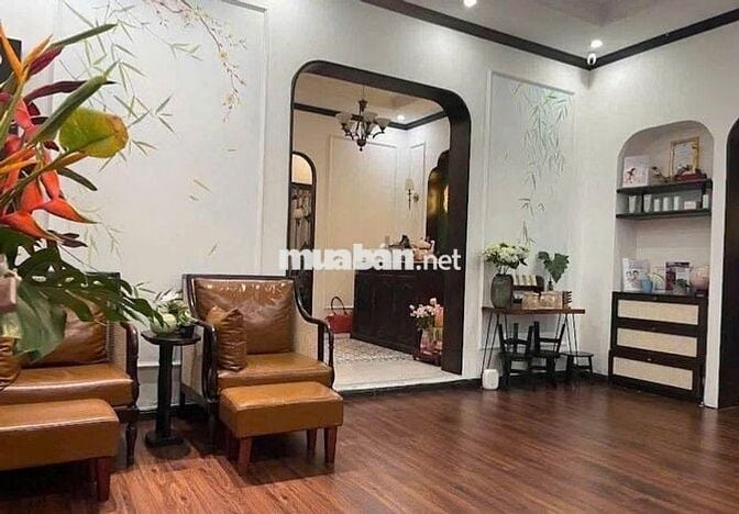 Cho thuê mặt tiền Phan Xích Long