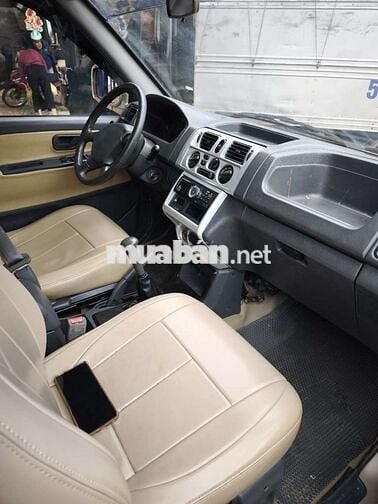 Mitsubishi Jolie Bản đủ 8 chỗ Vàng cát