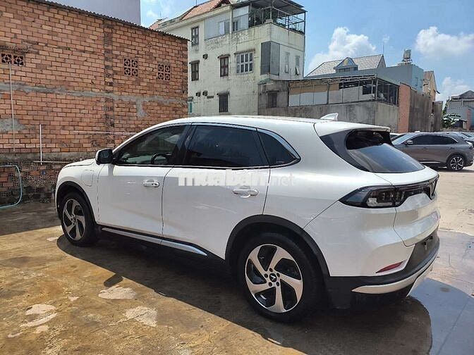 VF8 ECO TRẮNG