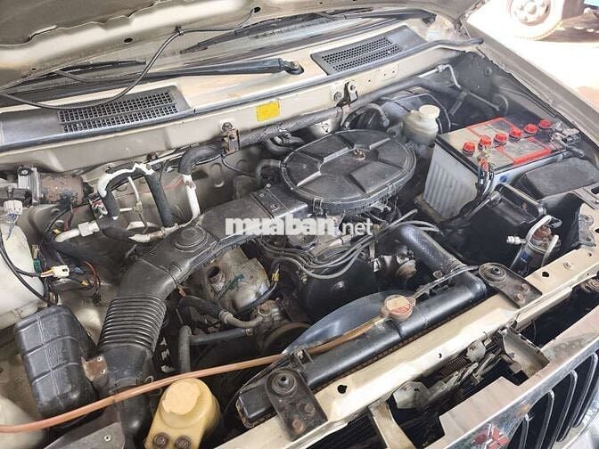 Mitsubishi Jolie Bản đủ 8 chỗ Vàng cát