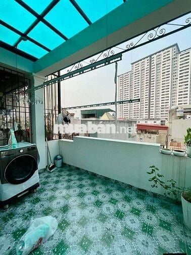 Nhà TT Cầu Giấy 30m2 x 5T dân xây, 2 mặt thoáng, nhỉnh 7 tỷ