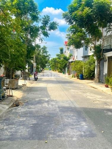 Bán Đất đối diện 7 kỳ quan giá 2,2 tỷ còn thương lượng 150 m2 