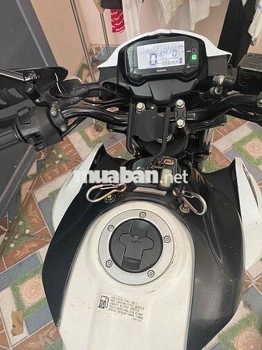 Suzuki Bandit 150 33000 km Trắng đen vàng