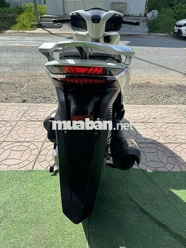 Honda SH 160i 2024 Trắng