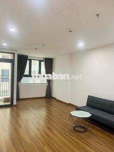 Chính chủ bán căn hộ Studio 36m2, nội thất y hình giá 1,6 tỷ. Bao phi