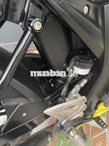 Suzuki Bandit 150 33000 km Trắng đen vàng