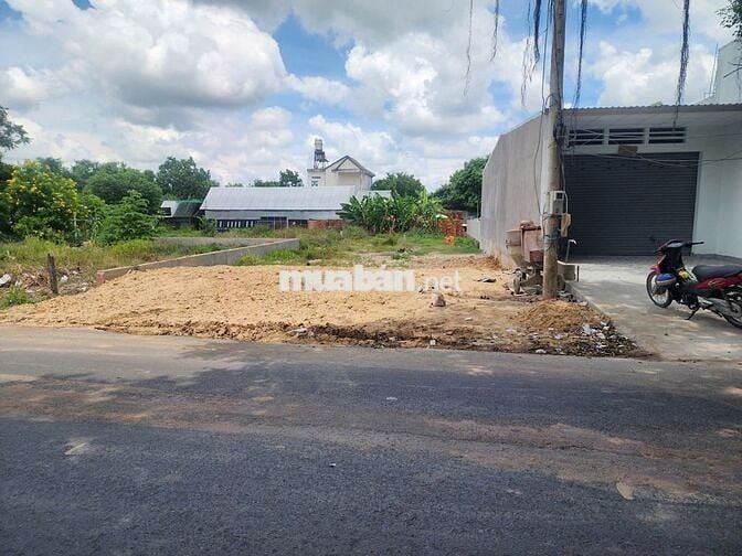 Đất 2MT 14x28=392m2 giá 2tr/m2=780tr Đường An Khương, KCN Trảng Bàng