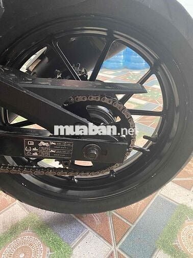 Suzuki Bandit 150 33000 km Trắng đen vàng