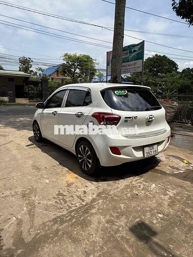 Hyundai i10 2015 Trắng
