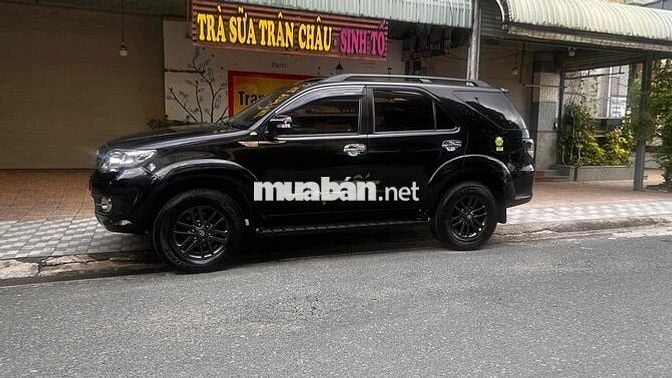 Toyota Fortuner 2016 4x4 Xăng Đen